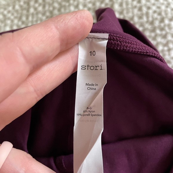 NWT Stori brand leggings by Katy Hearn, size 10, mulberry - Picture 5 of 5
